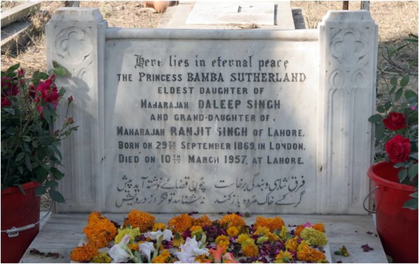 Description: Princess Bamba's grave at the 'gora kabristan' in Lahore