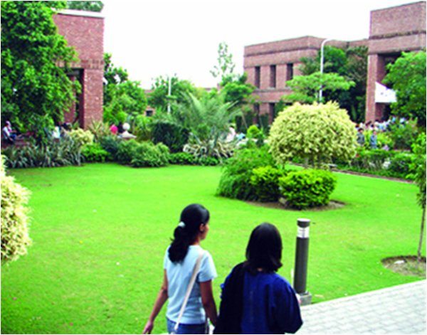 Description: 'Boys and girls talk to each other as they would at Delhi University'