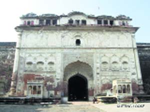 Description: Qila Androon, Patiala, is a testimony to Mughal & Rajasthani styles of architecture