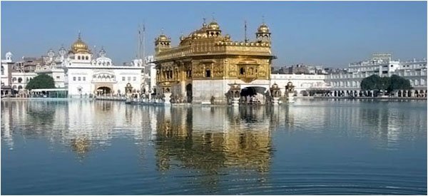 Description: The Golden Temple - Amritsar and Lahore have in common also their immense spiritual significance for the various  religious groups of Punjab