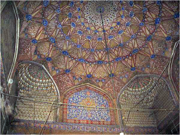 Description: Begum Shahi Mosque Interior