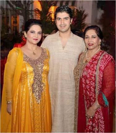 Description: Description: Tahira Syed with son Hasnain Bukhari, & sister Tasneem Zafar